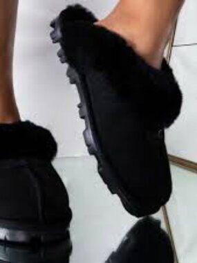 UGG Coquette  Black Shearling Slide Sandals Size 9